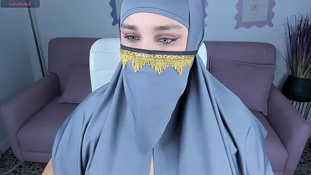 Snapshot of Samira_Zayd chatting on February 24, 4:02 am Samira Zayd online show from February 24, 4:02 am