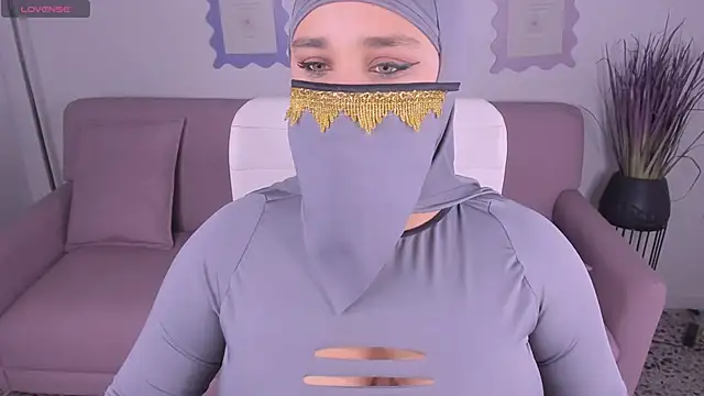 Snapshot of Samira_Zayd chatting on February 23, 3:52 am Samira Zayd online show from February 23, 3:52 am