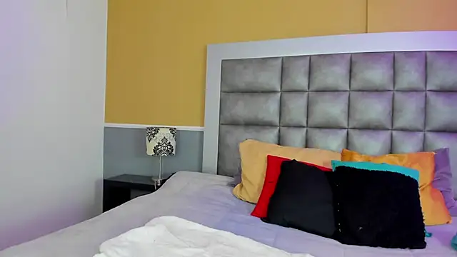 LunaDamasco online show from March 13, 7:19 pm