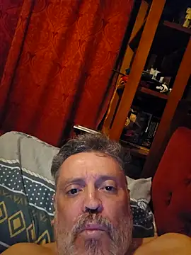 Snapshot of PilotingMuchness chatting on July 3, 6:20 am PilotingMuchness online show from July 3, 6:20 am
