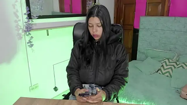 Snapshot of Aysha_winxs chatting on June 11, 3:14 am Aysha winxs online show from June 11, 3:14 am