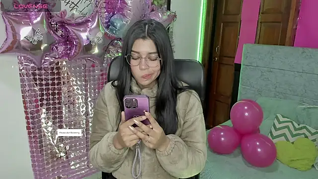 Aysha winxs online show from April 22, 3:35 am