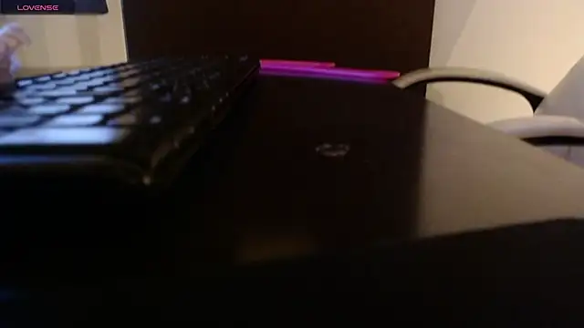 Snapshot of velvet_o chatting on February 21, 3:08 am velvet o online show from February 21, 3:08 am