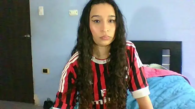 Snapshot of scarlettscottx_ chatting on May 31, 6:09 pm scarlettscottx online show from May 31, 6:09 pm