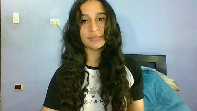 Snapshot of scarlettscottx_ chatting on June 2, 1:27 am scarlettscottx online show from June 2, 1:27 am