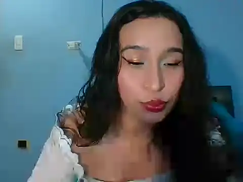 scarlettscottx  online show from April 12, 1:09 am