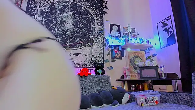 FearlessDivaX online show from March 19, 2:00 am