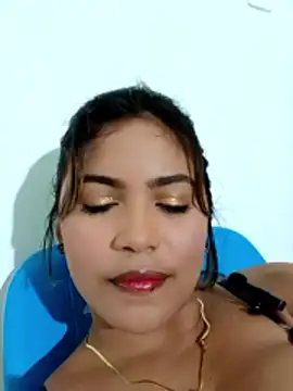 Snapshot of Andrea-hoot chatting on February 25, 6:13 am Andrea-hoot online show from February 25, 6:13 am