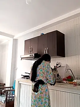 sara cute so online show from April 5, 4:24 pm