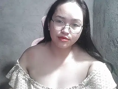 wildchinita00 online show from June 19, 9:20 pm