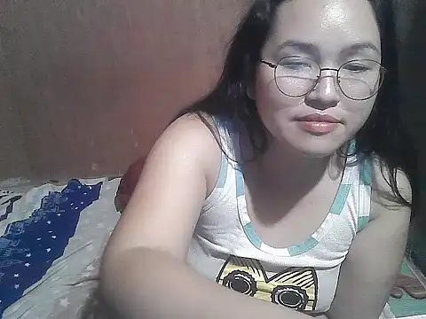 wildchinita00 online show from March 13, 11:32 pm