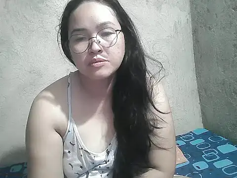 wildchinita00 online show from May 29, 11:33 pm