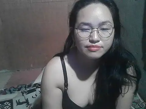 wildchinita00 online show from March 22, 10:11 pm