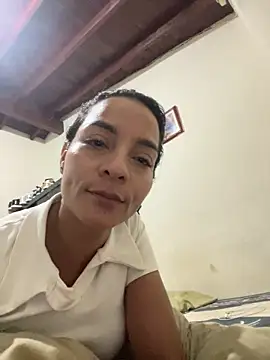 yesica2507 online show from March 3, 10:39 pm