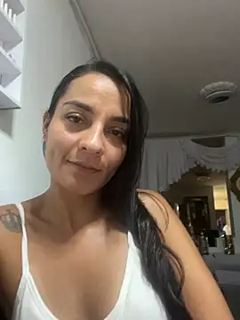 yesica2507 online show from March 11, 10:59 pm