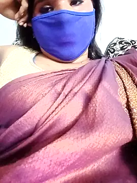 Snapshot of Tamil_Romantic_queen chatting on March 20, 11:22 am Tamil Romantic queen online show from March 20, 11:22 am