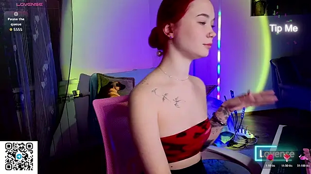 WendyCandy18 online show from March 20, 3:40 am