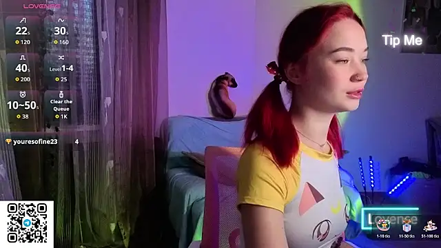 Snapshot of WendyCandy18 chatting on February 26, 3:28 am WendyCandy18 online show from February 26, 3:28 am