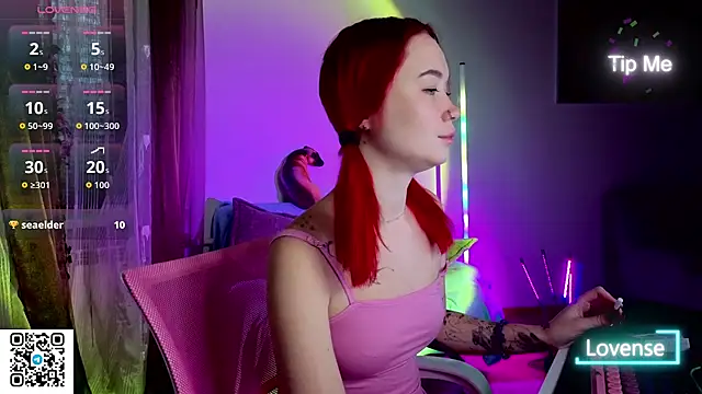 WendyCandy18 online show from March 14, 3:34 am