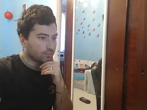 Snapshot of JacksonRost chatting on February 19, 6:32 am JacksonRost online show from February 19, 6:32 am