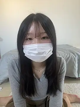 Snapshot of Hcup_MOMO chatting on February 21, 2:24 am Hcup MOMO online show from February 21, 2:24 am