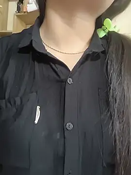 MayEva ly online show from June 29, 1:56 am