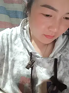 MayEva ly online show from February 26, 2:50 pm