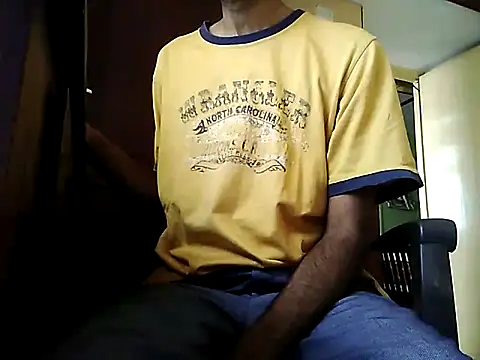 Snapshot of sub_slave_indi chatting on October 1, 5:01 am sub slave indi online show from October 1, 5:01 am
