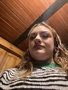 Snapshot of Eliee_Roth chatting on February 27, 2:56 am Eliee Roth online show from February 27, 2:56 am