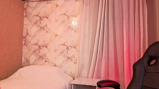 QueenSallyDesire online show from March 24, 2:22 am