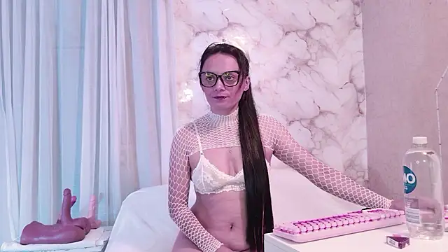 QueenSallyDesire online show from March 10, 1:42 am