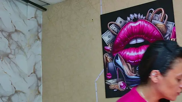 QueenSallyDesire online show from April 9, 3:19 am