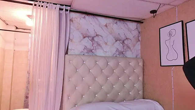 QueenSallyDesire online show from May 11, 2:02 am
