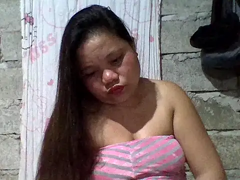 sweetlyn31 online show from March 27, 5:58 pm