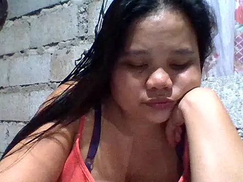 sweetlyn31 online show from May 8, 12:31 pm