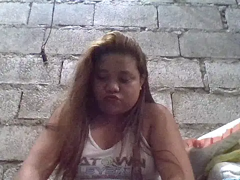 Snapshot of sweetlyn31 chatting on July 3, 5:36 am sweetlyn31 online show from July 3, 5:36 am