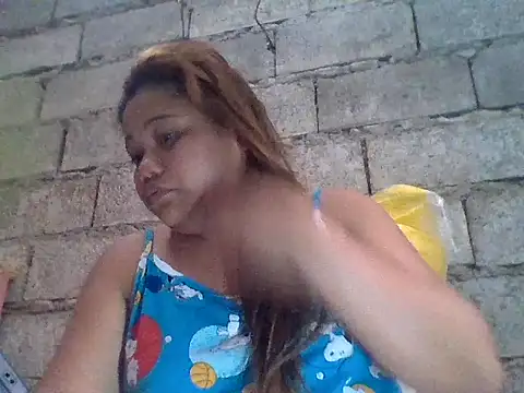Snapshot of sweetlyn31 chatting on August 3, 2:19 am sweetlyn31 online show from August 3, 2:19 am