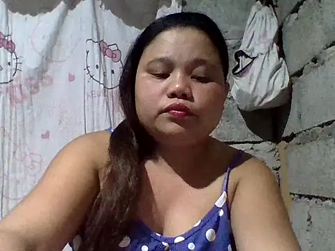 sweetlyn31 online show from April 4, 12:01 pm