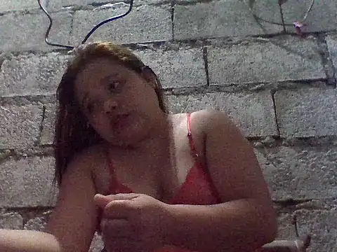sweetlyn31 online show from June 14, 10:11 pm