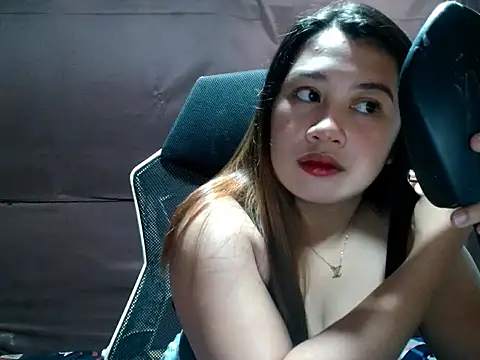 leanna maurey online show from March 9, 2:04 am