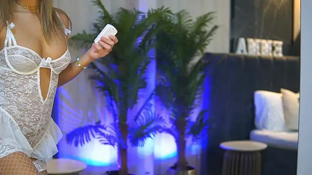 NikiPearl online show from March 13, 6:07 am