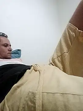 Snapshot of Lfervega chatting on March 2, 5:30 am Lfervega online show from March 2, 5:30 am