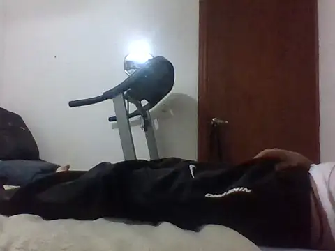 Snapshot of Lfervega chatting on March 4, 5:37 am Lfervega online show from March 4, 5:37 am