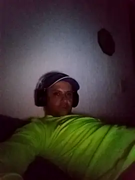 Snapshot of Lfervega chatting on February 22, 12:18 pm Lfervega online show from February 22, 12:18 pm