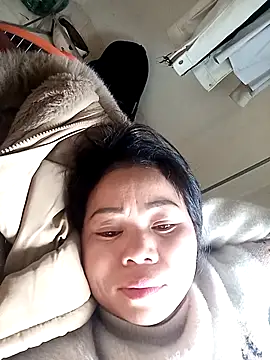 Snapshot of giang7711 chatting on February 23, 7:09 am giang7711 online show from February 23, 7:09 am