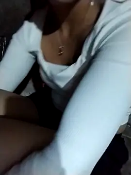 ngocbao11 online show from March 10, 12:53 pm