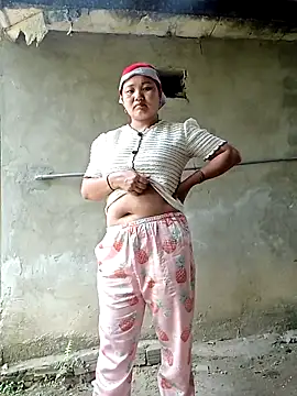 chubby0011 online show from April 6, 5:30 am