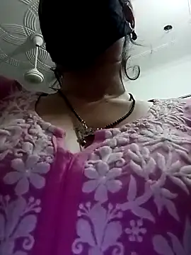 Vandana122 online show from March 30, 4:19 pm
