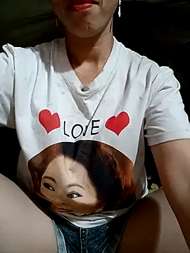 jangcute11 online show from June 25, 1:47 am