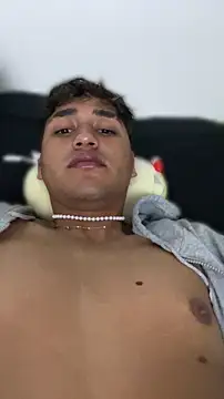 Alejandroml2 online show from April 8, 7:54 am